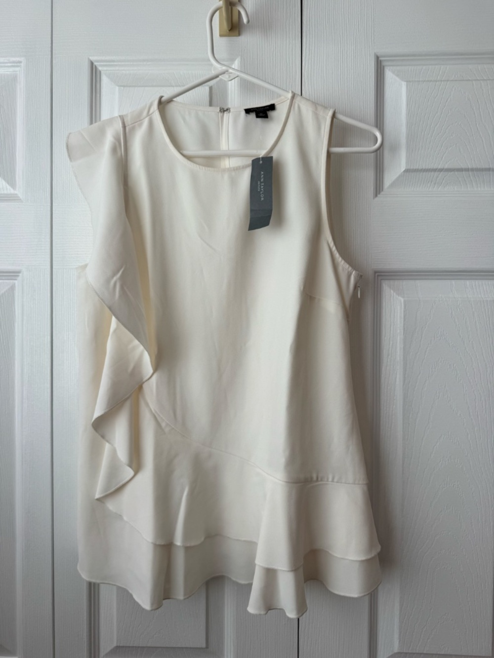 NWT Ann Taylor White Asymmetrical Ruffle Peplum Sleeveless Blouse MP